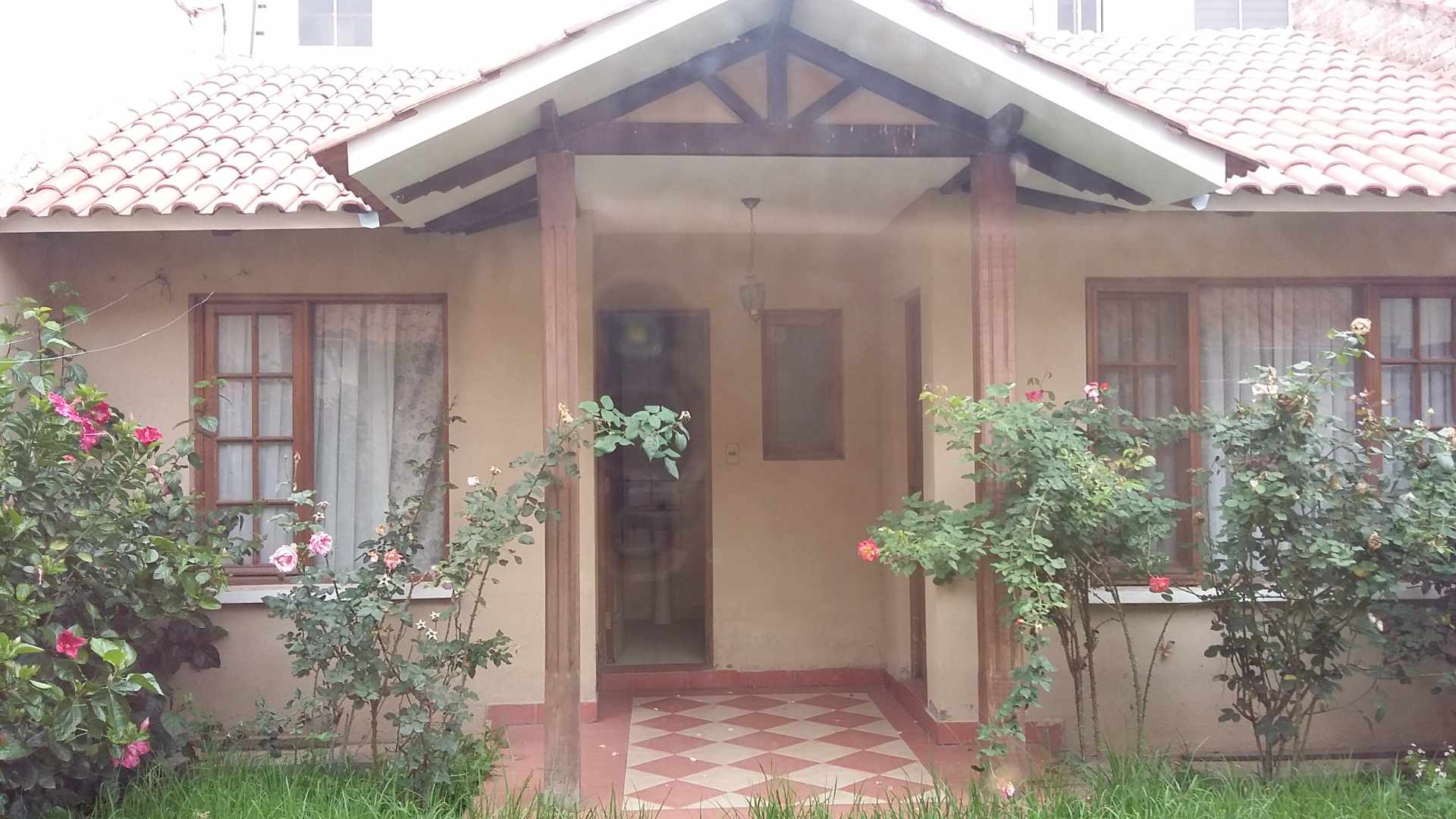 Casa en Villa Busch en Cochabamba 4 dormitorios 4 baños 1 parqueos Foto 17