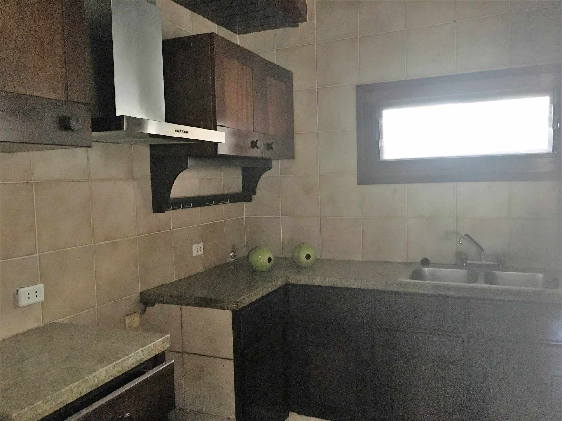 En Alquiler a $us 750 Foto 3