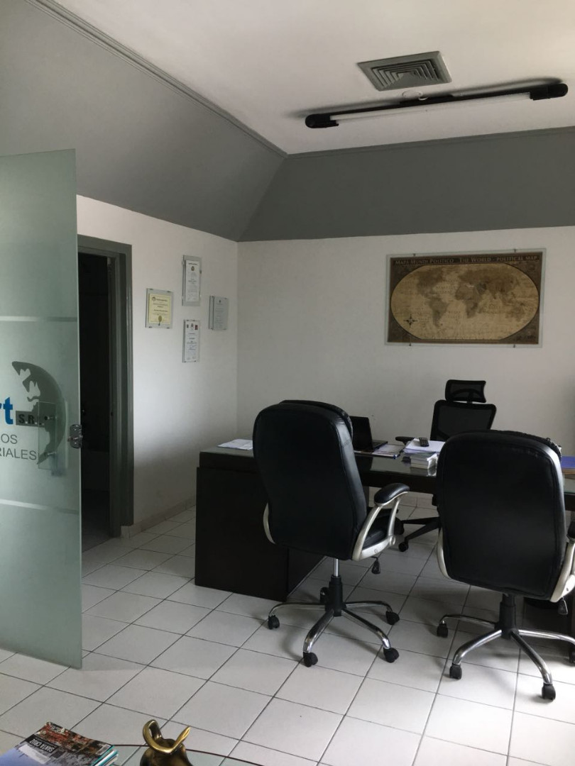 Oficina Ave. Monseñor Rivero #359 Edif. Milenio Foto 3