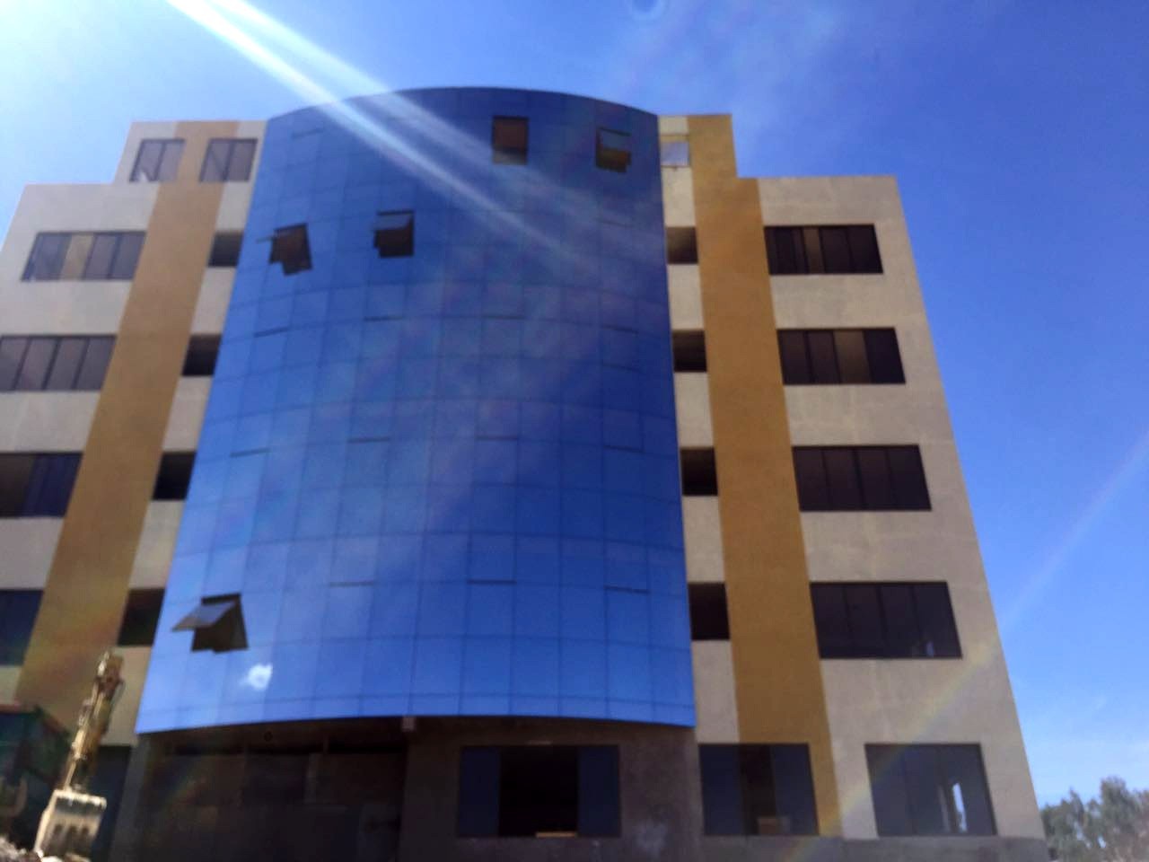 Departamento en VentaAv. Javier del Granado, frente Condominio Las Palmas 3 dormitorios 4 baños 1 parqueos Foto 1