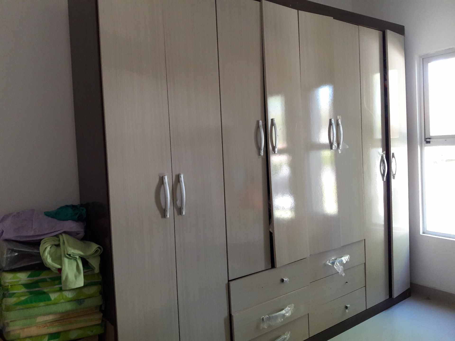 Casa en AlquilerCONDOMINIO SIERRA ALTA 
AV. VIRGEN DE COTOCA 8º ANILLO (2 CUADRAS DE LA AVENIDA) 3 dormitorios 2 baños 2 parqueos Foto 11