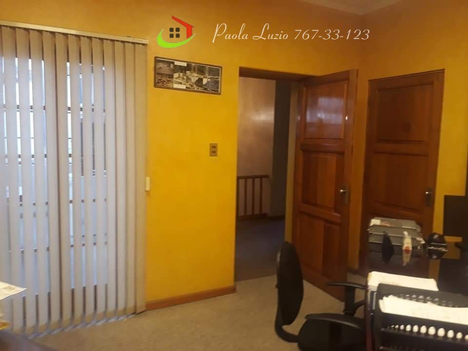 Oficina en VentaLinda casa para oficina en Sopocachi 7 dormitorios 3 baños 1 parqueos Foto 6