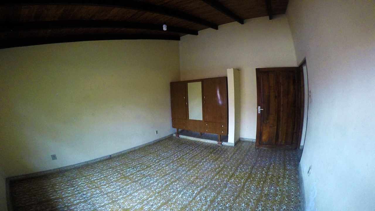 Casa en Las Panosas en Tarija 4 dormitorios 3 baños 2 parqueos Foto 6