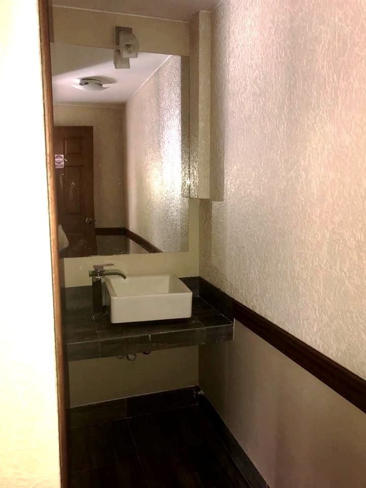 Oficina en Calacoto en La Paz 3 dormitorios 2 baños  Foto 6