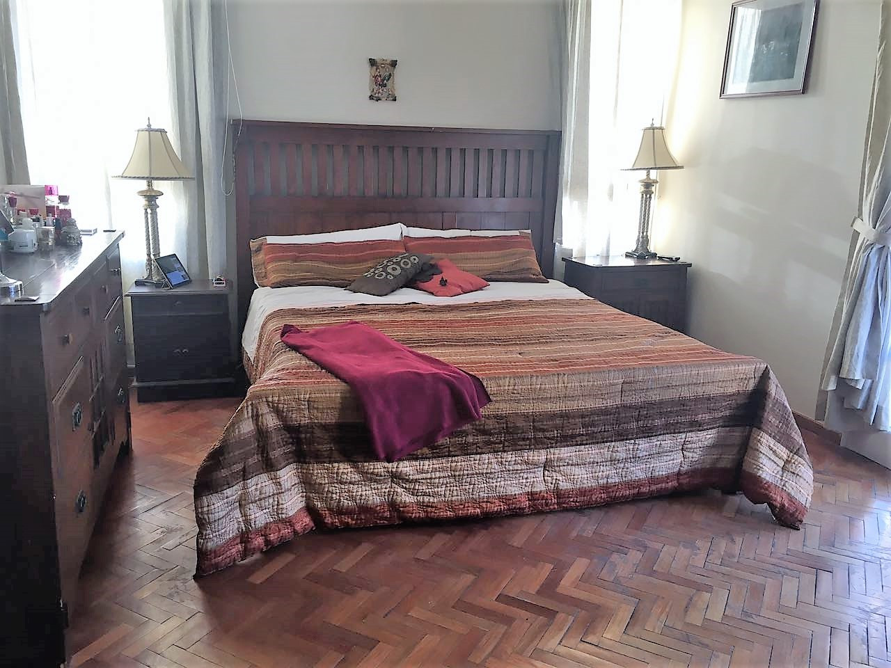 Casa en Villa Taquiña en Cochabamba 6 dormitorios 4 baños 2 parqueos Foto 5