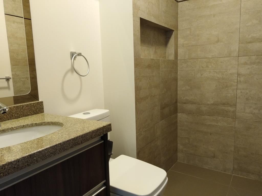 Departamento en AlquilerCONDOMINIO TORRES SOLARIS RADIAL 19 3 dormitorios 2 baños 1 parqueos Foto 12