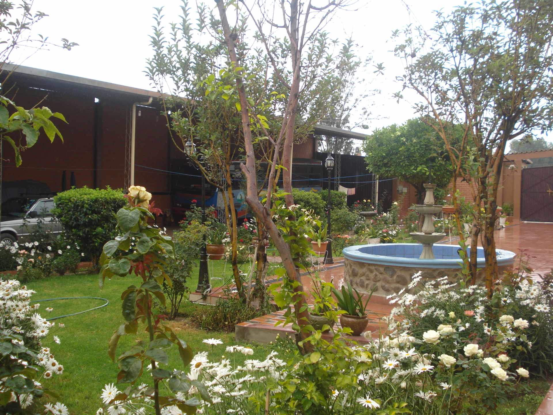 Casa en Colcapirhua en Cochabamba 18 dormitorios 20 baños 5 parqueos Foto 5