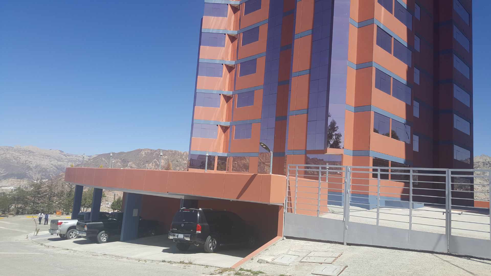 Departamento en San Alberto en La Paz 3 dormitorios 3 baños 1 parqueos Foto 10