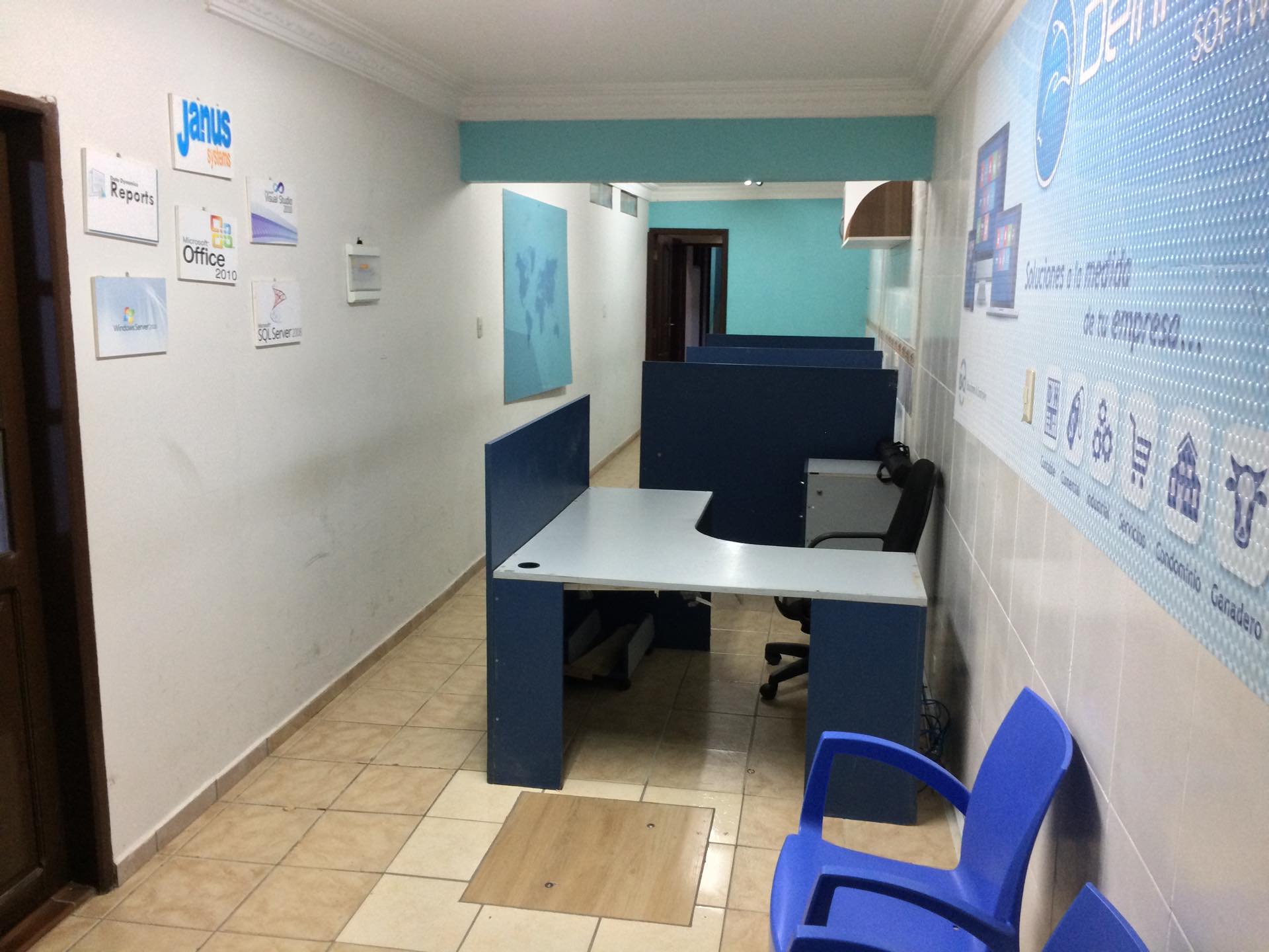 Oficina en Barrio Urbari en Santa Cruz de la Sierra 7 dormitorios 3 baños  Foto 9