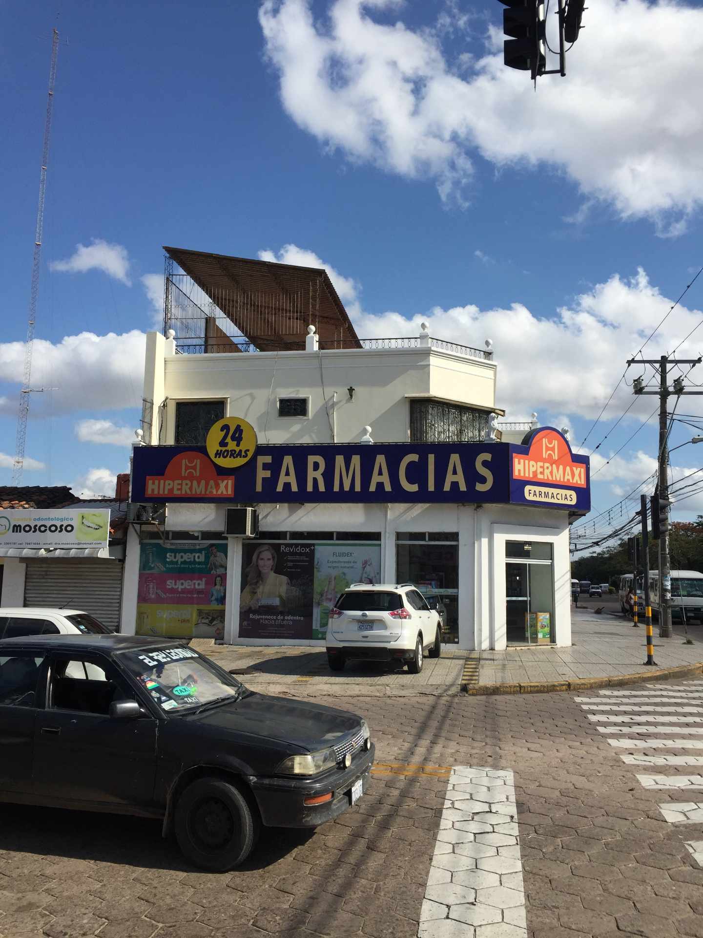 Local comercial en VentaAV.ARGAMOSA ESQ.CHARCA  Foto 3