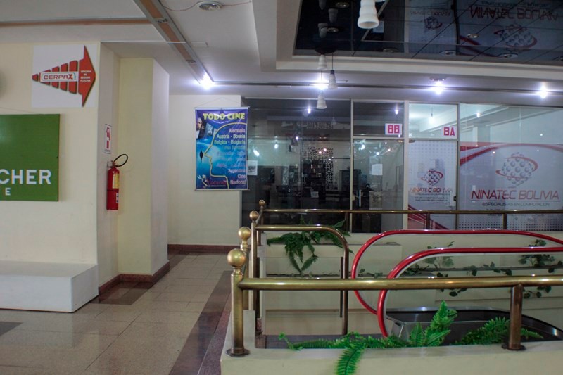 Local comercial en VentaC. 25 de mayo - Zona Central Foto 4