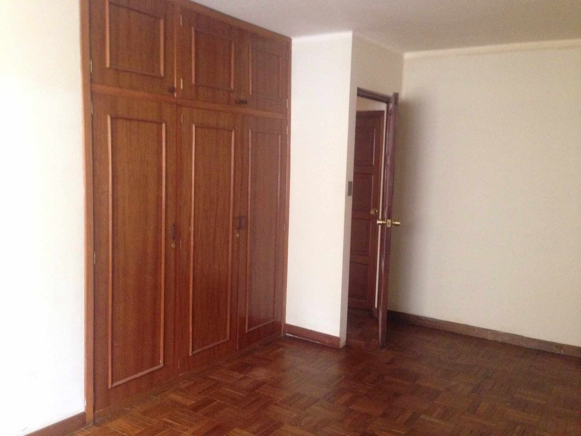 En Alquiler a $us 530 Foto 8