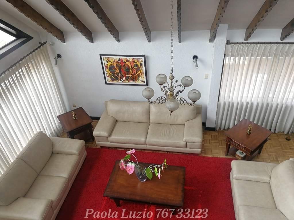 Casa en Seguencoma en La Paz 4 dormitorios 7 baños 5 parqueos Foto 4