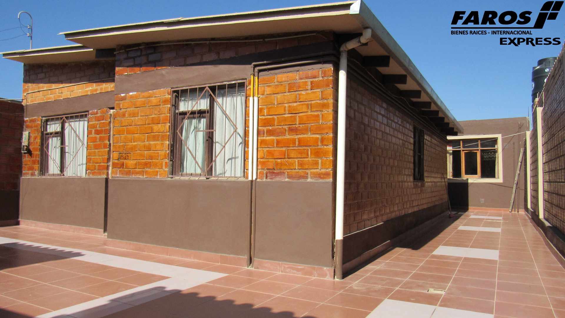 Casa en Ushpa Ushpa en Cochabamba 6 dormitorios 2 baños 2 parqueos Foto 5