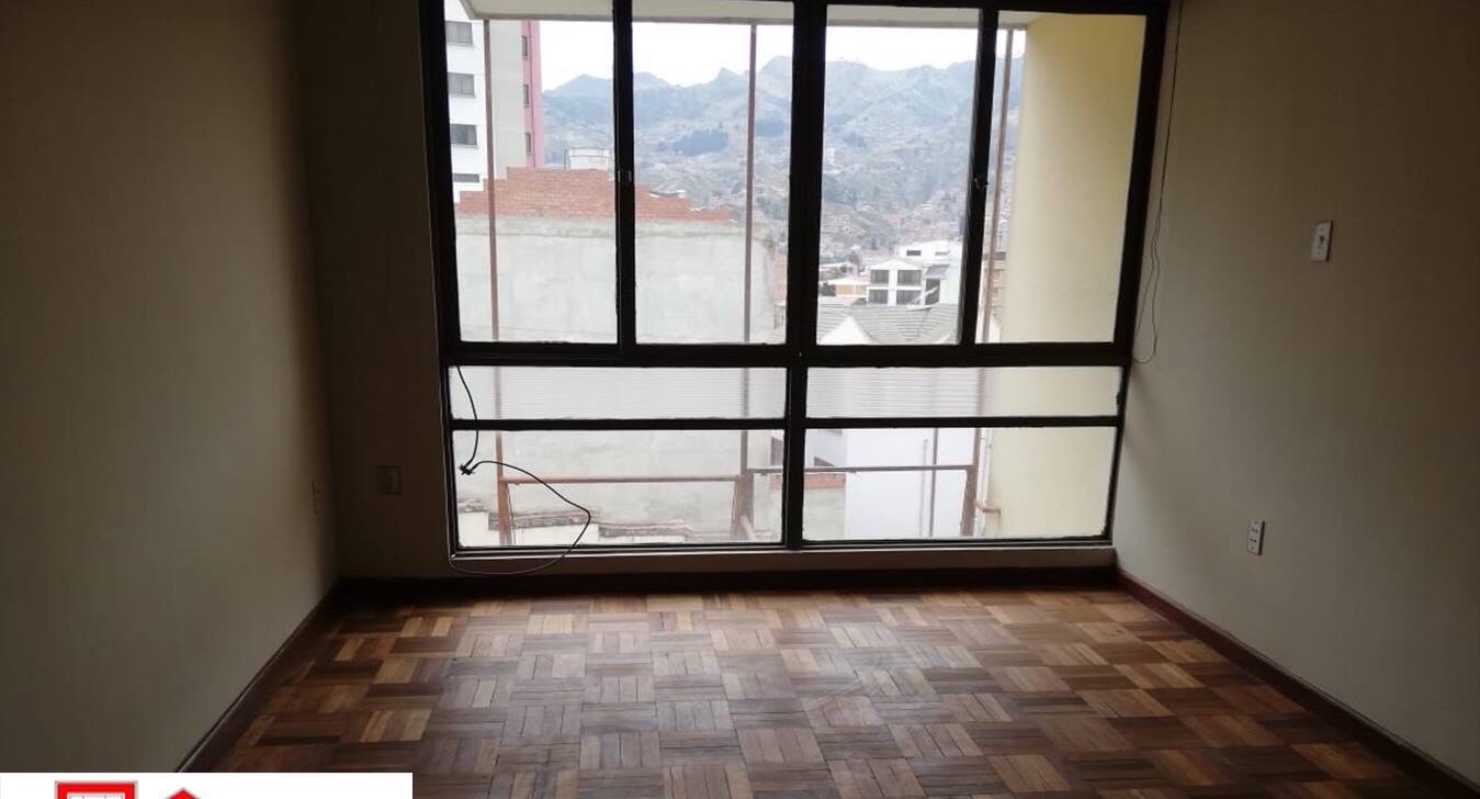 Departamento en Miraflores en La Paz 3 dormitorios 2 baños 1 parqueos Foto 14