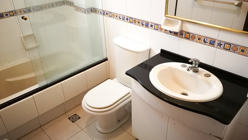 Casa en Noroeste en Cochabamba 7 dormitorios 6 baños  Foto 8