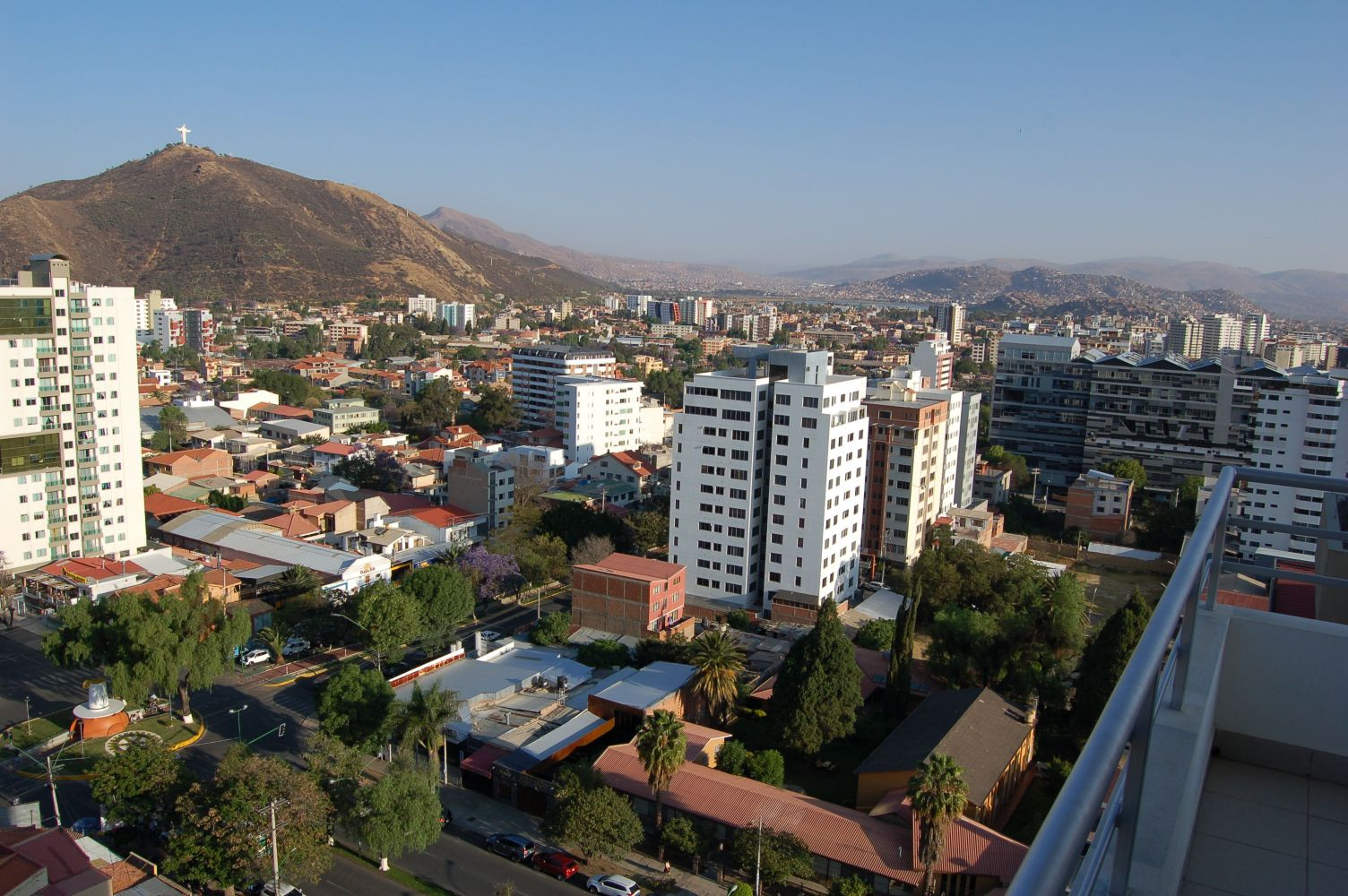 Departamento en Queru Queru en Cochabamba 3 dormitorios 2 baños 1 parqueos Foto 15