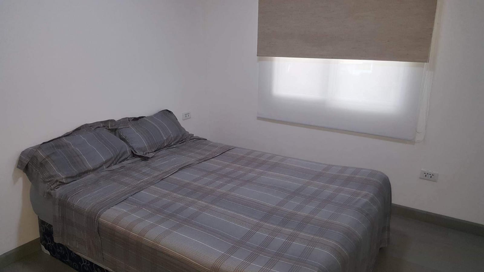 Departamento en Venta(ZONA NORTE) Av. Beni Nº 150 (entre primer y segundo anillo) CONDOMINIO DOS TORRES 3 dormitorios 2 baños 1 parqueos Foto 5