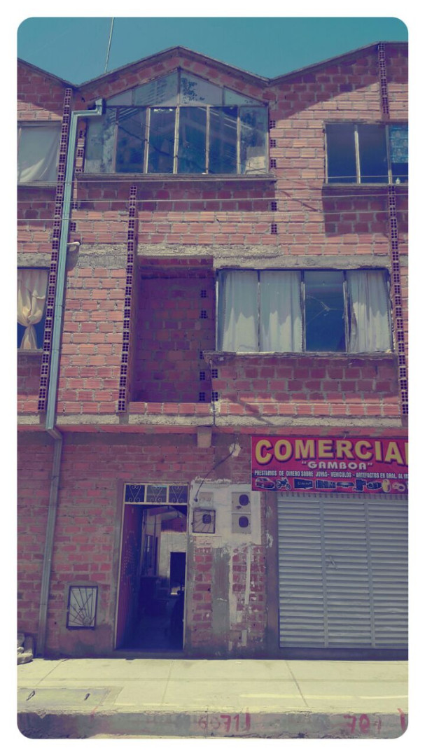 Casa en VentaCalle Hernani N° 24 Zona Los Andes Foto 1