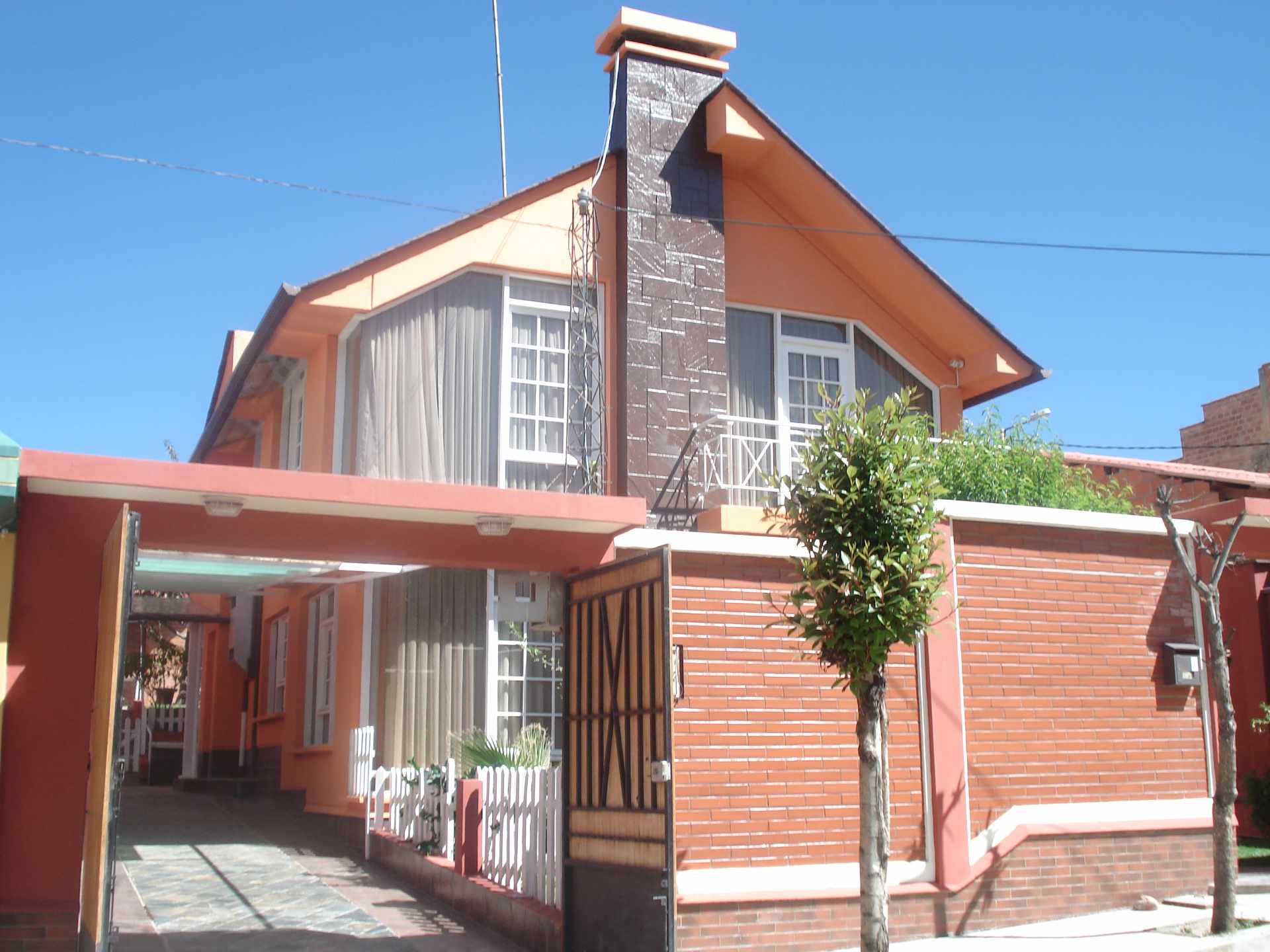 Casa  Villa Carmen Rosa N° 23 final primera meseta, Alto Seguencoma Foto 2