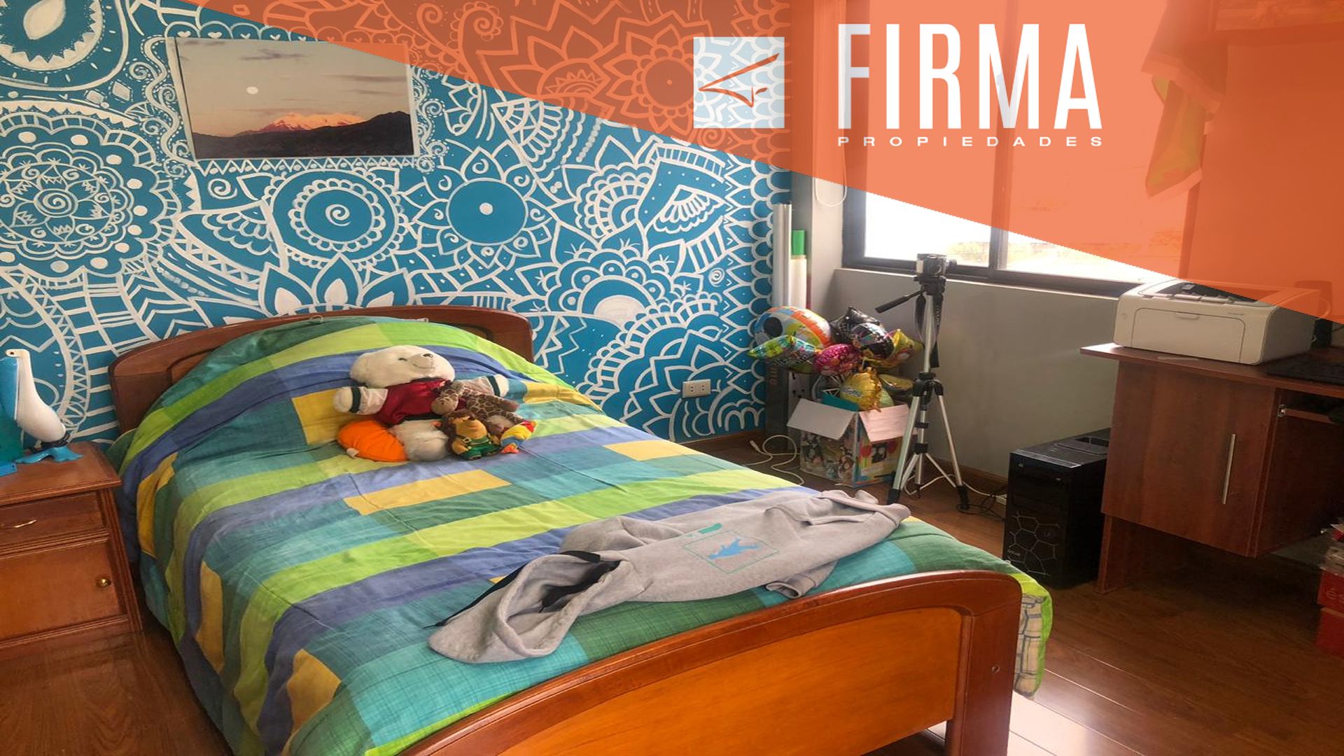 Casa en Achumani en La Paz 3 dormitorios  8 parqueos Foto 8