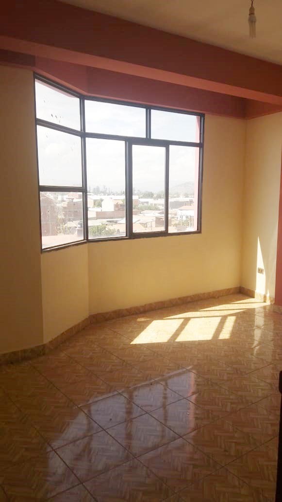 Departamento en Quillacollo en Cochabamba 2 dormitorios 1 baños  Foto 3