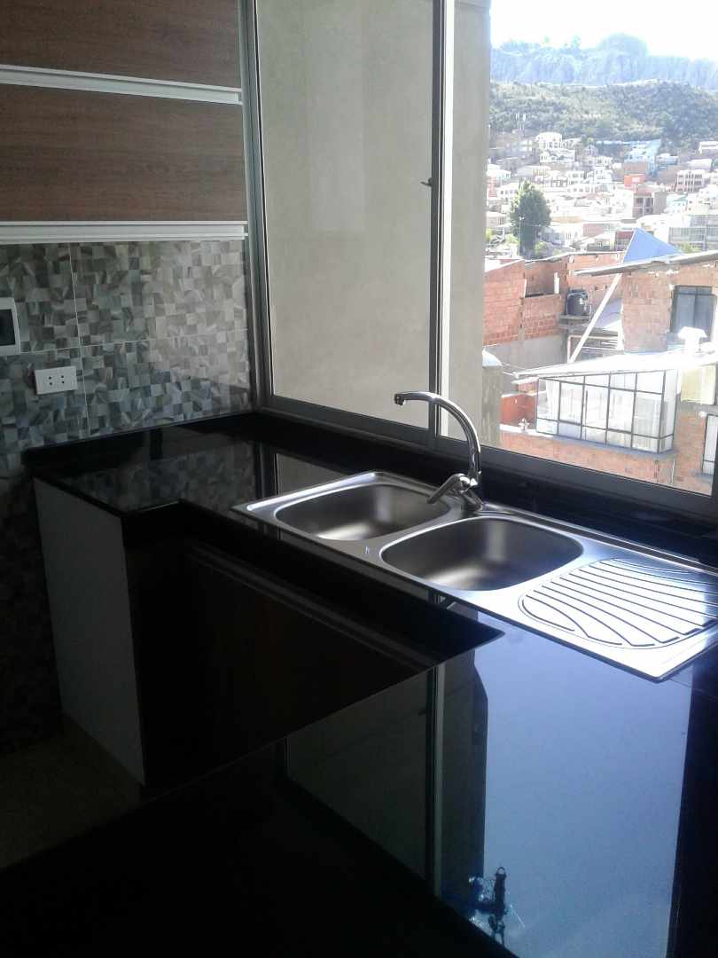 Departamento en Alto Obrajes en La Paz 3 dormitorios 2 baños 1 parqueos Foto 7
