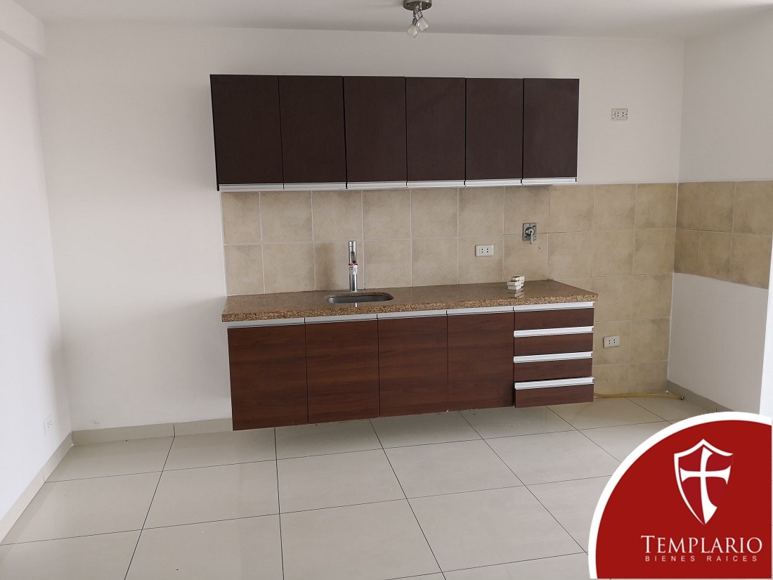 Departamento en AlquilerAv. Paragua 2do y 3er Anillo - Condominio Curupau Paragua Foto 3