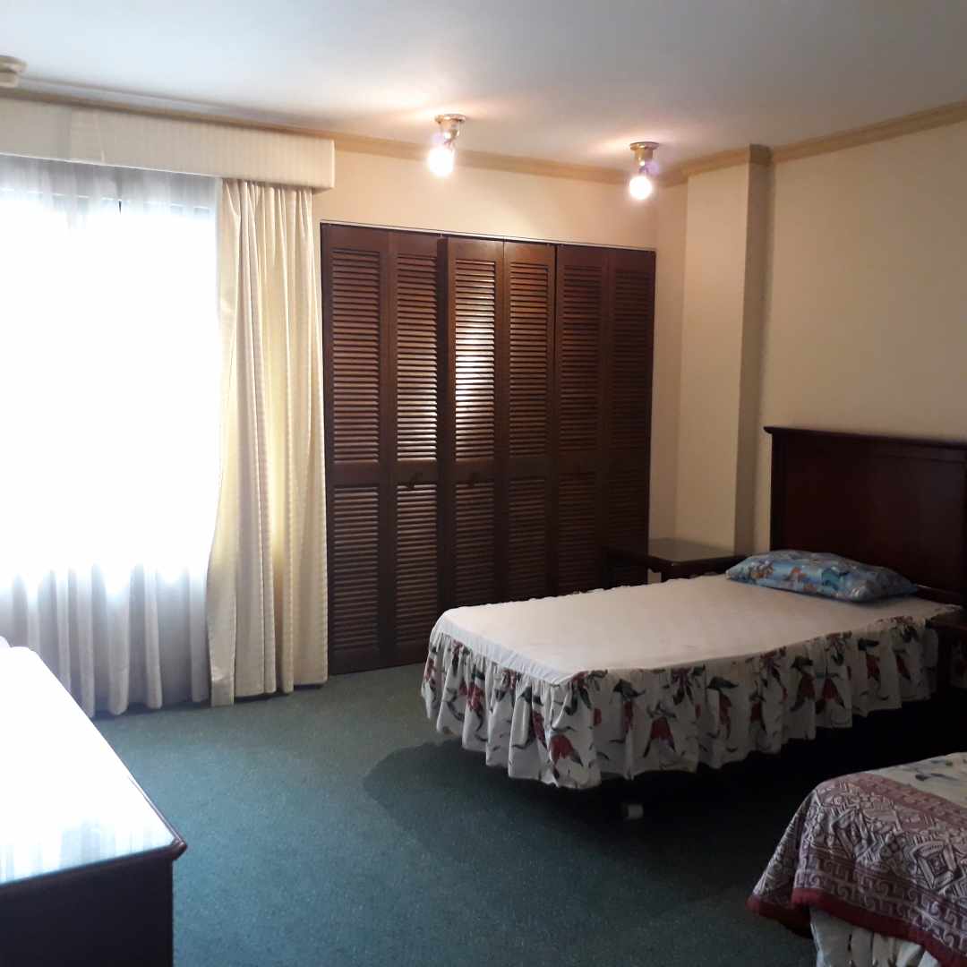 Departamento en AlquilerDEPARTAMENTO CON EL CONFORT DE UN HOTEL AV. SAN MARTÍN 2 DO ANILLO Foto 3