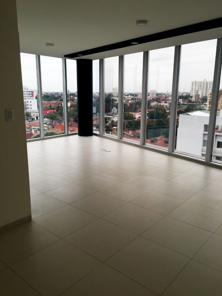 Oficina en VentaAV. BENI 2DO ANILLO EDIFICIO TOP CENTER Foto 3