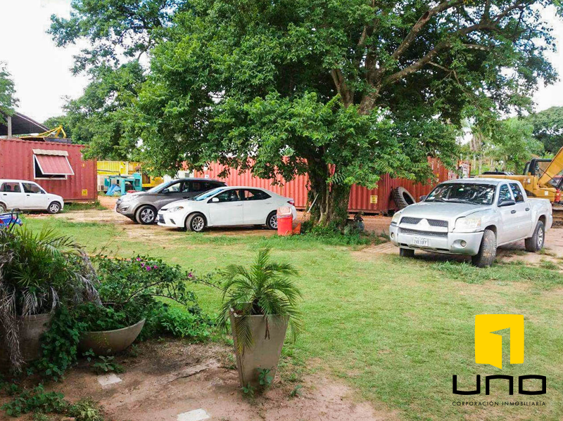 Oficina en Pampa de la isla en Santa Cruz de la Sierra  3 baños 5 parqueos Foto 6