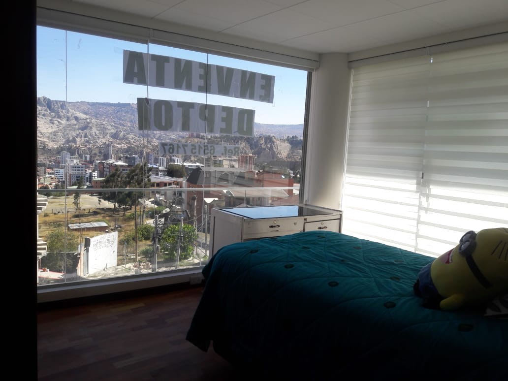 Departamento en Los Pinos en La Paz 4 dormitorios 4 baños 1 parqueos Foto 8