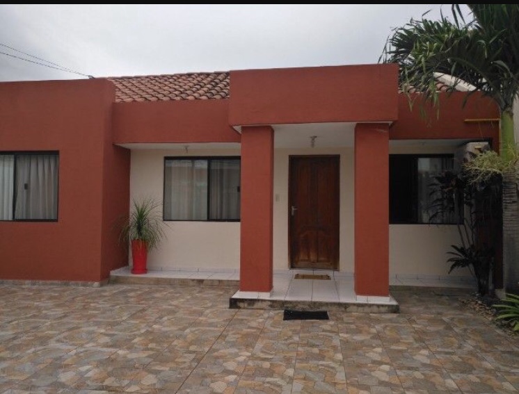 Casa en VentaCarretera Cotoca entre 7mo y 8vo Anillo cuadra y media de la carretera. Foto 1