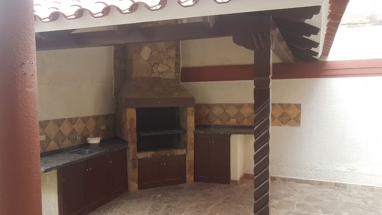 Casa Condominio el bosque 4to anillo y Radial 26 Foto 15