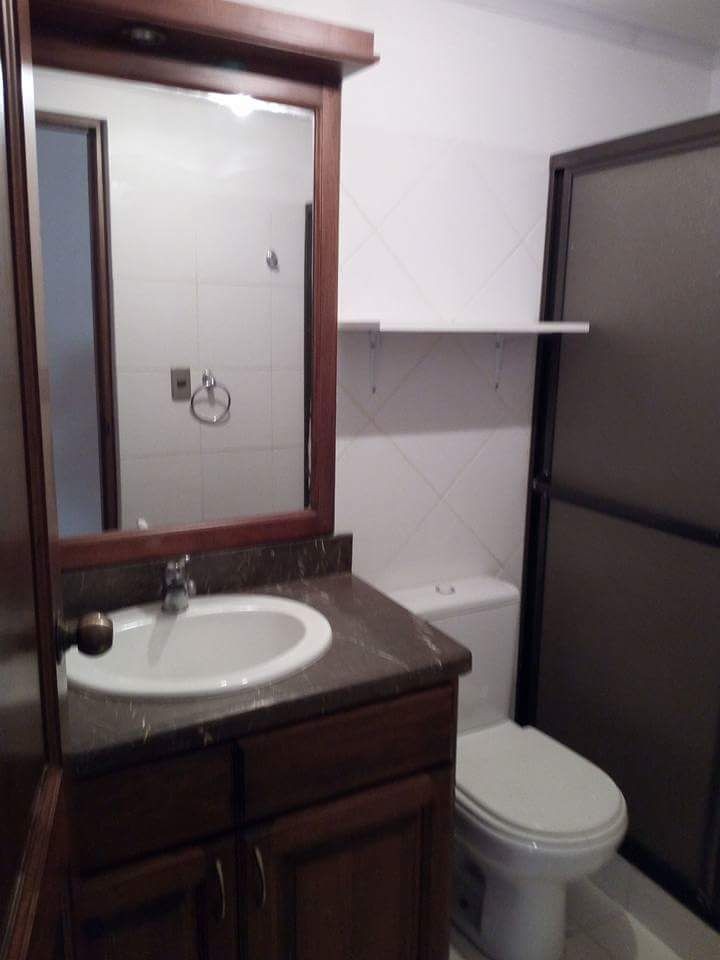 Departamento en Aranjuez en Cochabamba 3 dormitorios 4 baños 1 parqueos Foto 4