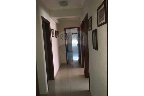 Departamento en Entre 2do y 3er anillo Sur en Santa Cruz de la Sierra  1 baños 1 parqueos Foto 5