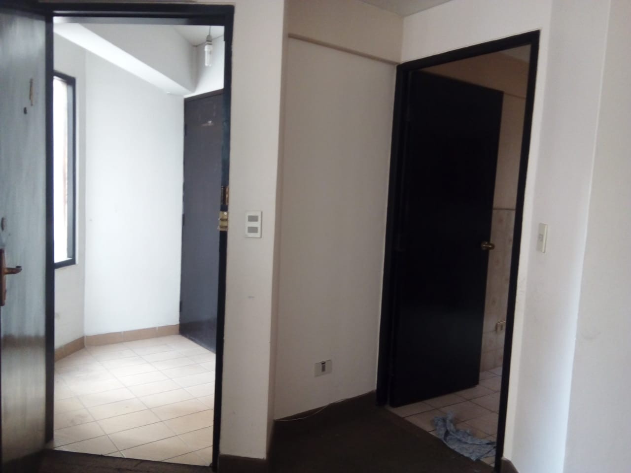 Departamento en AlquilerPasaje Beni, Av. Mariscal Santa Cruz casi C.  Colombia 1 dormitorios 1 baños  Foto 1