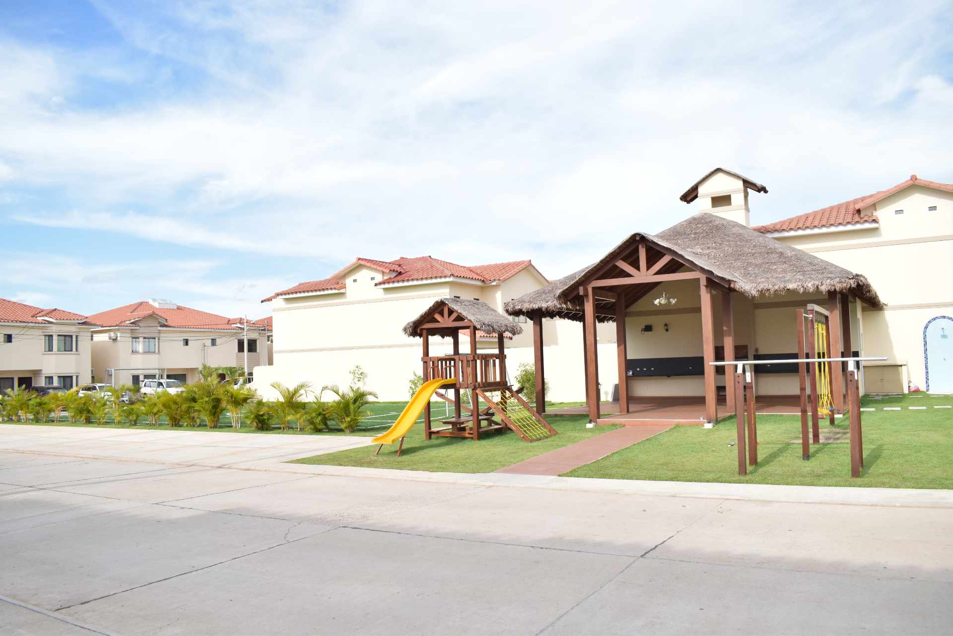 Casa en VentaCONDOMINIO MUNICH - ZONA NORTE 4 dormitorios 5 baños 2 parqueos Foto 12