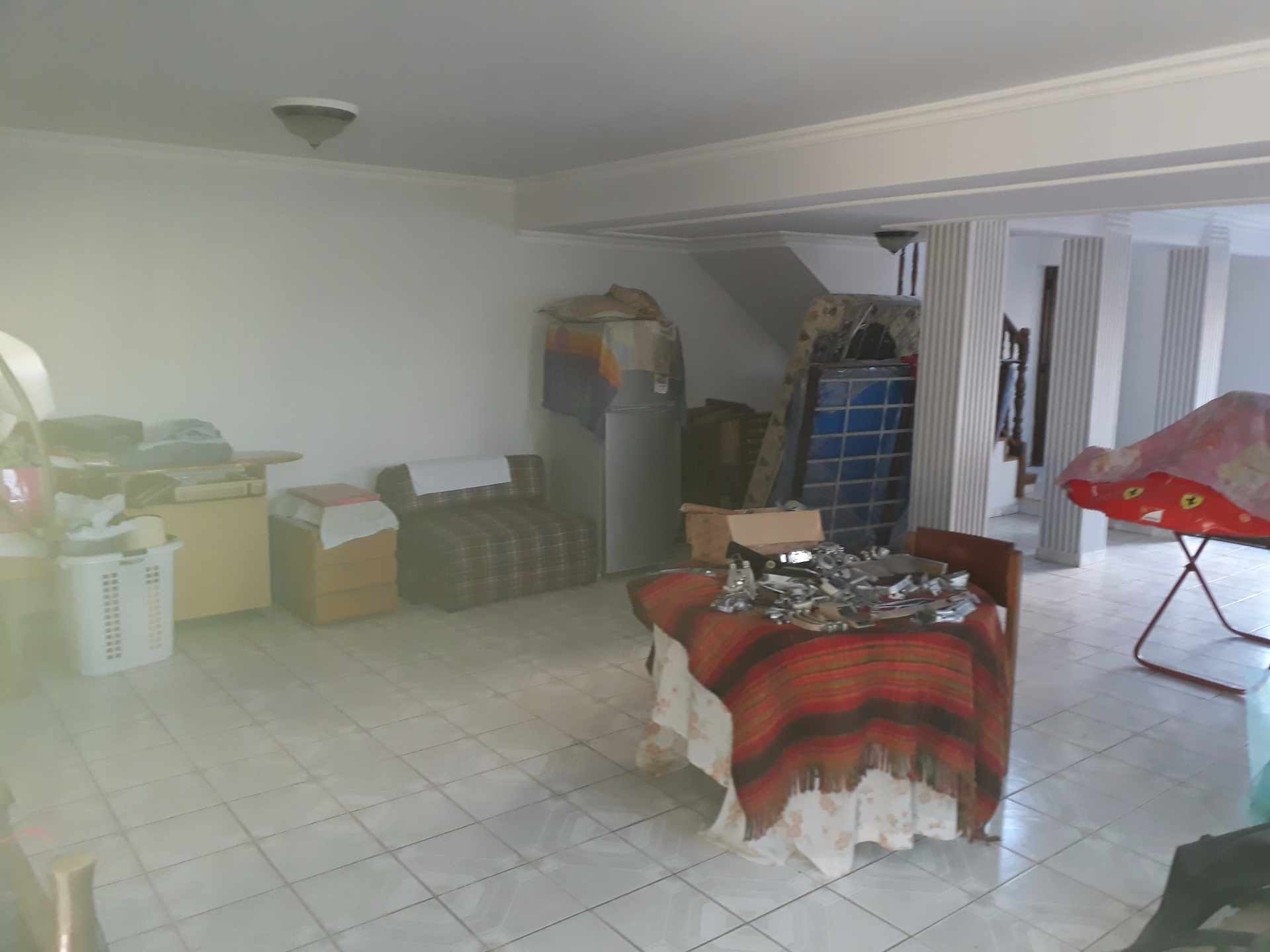 Casa en VentaCalle  jacinto Anaya 1843  a 40 metros de la circunvalación al norte  5 dormitorios 3 baños 2 parqueos Foto 3