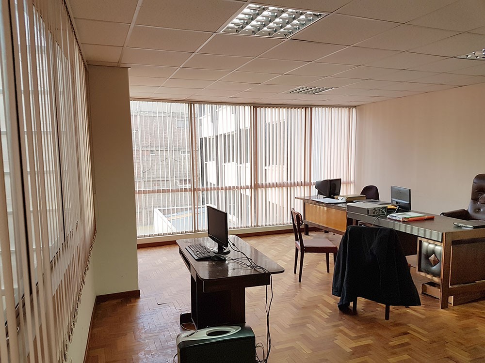 Oficina Edificio América, calle Mercado Nº 1335 Foto 1