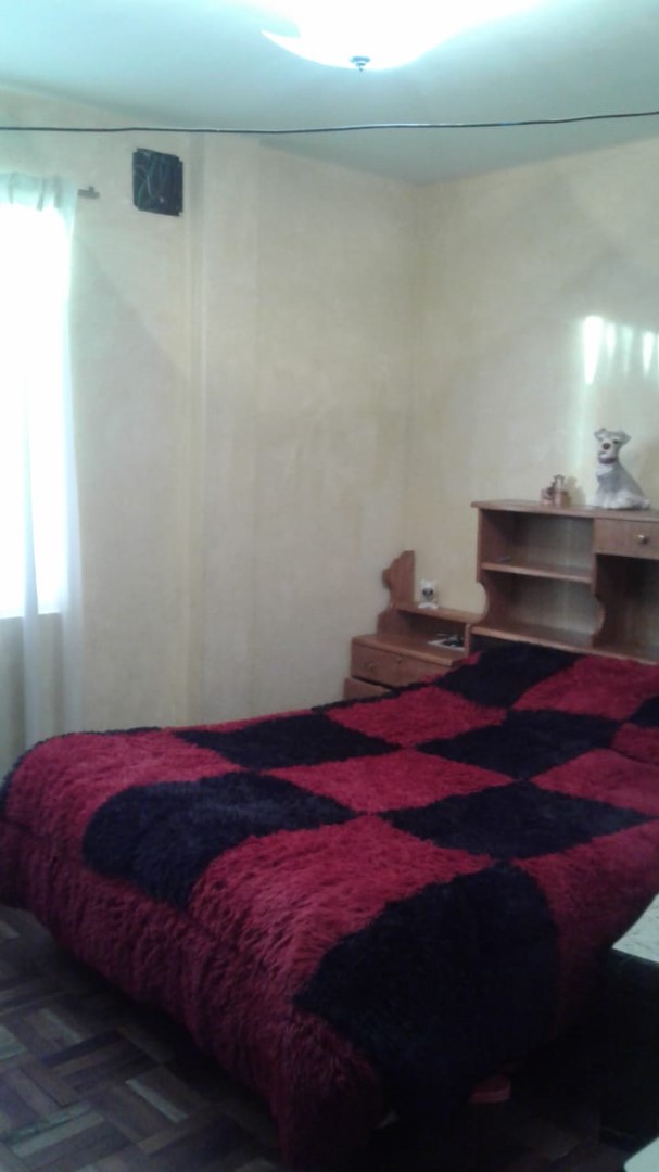 Departamento en Pampahasi en La Paz 3 dormitorios 1 baños  Foto 5