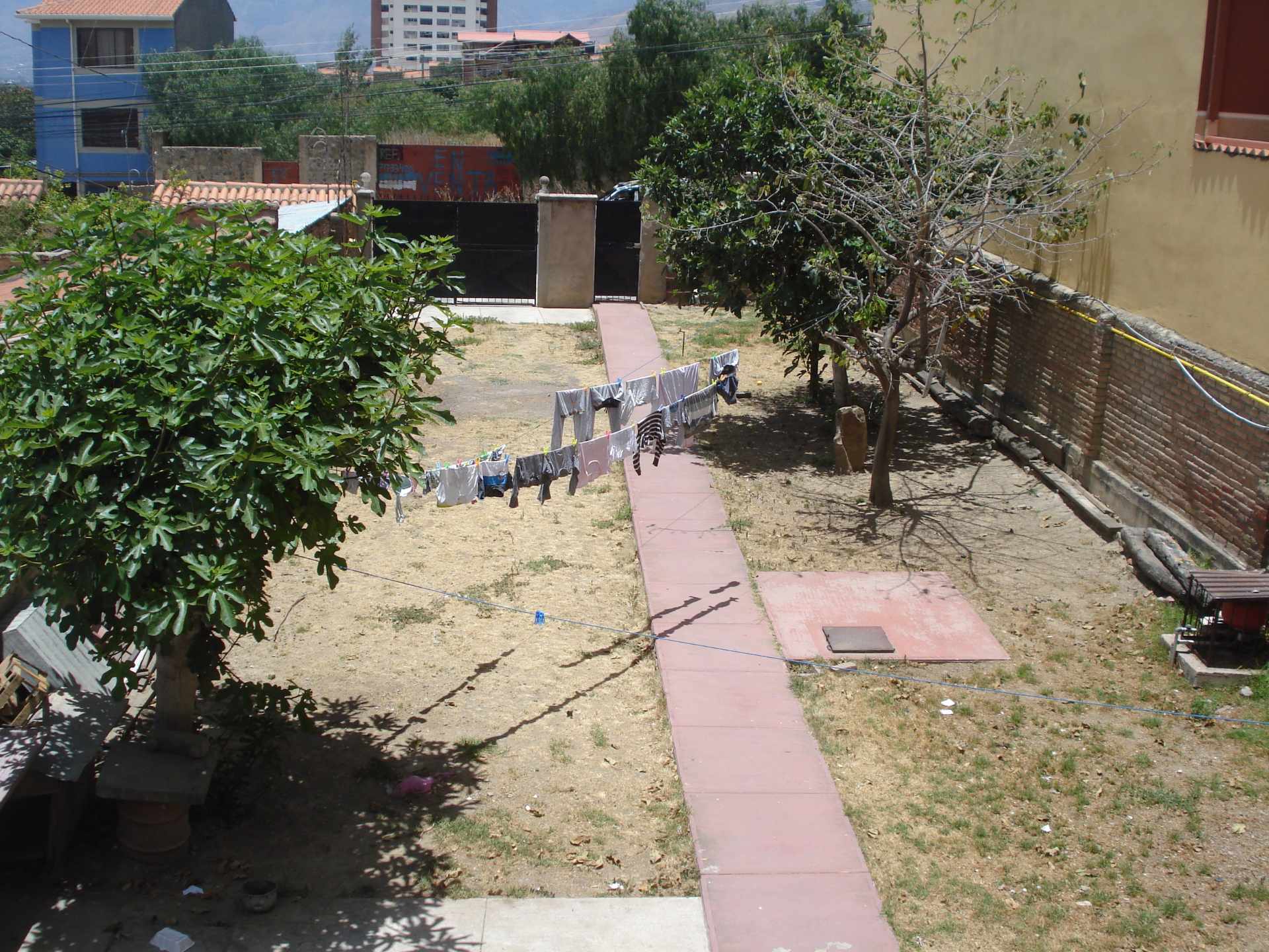 Casa en Temporal en Cochabamba 4 dormitorios 3 baños 7 parqueos Foto 5