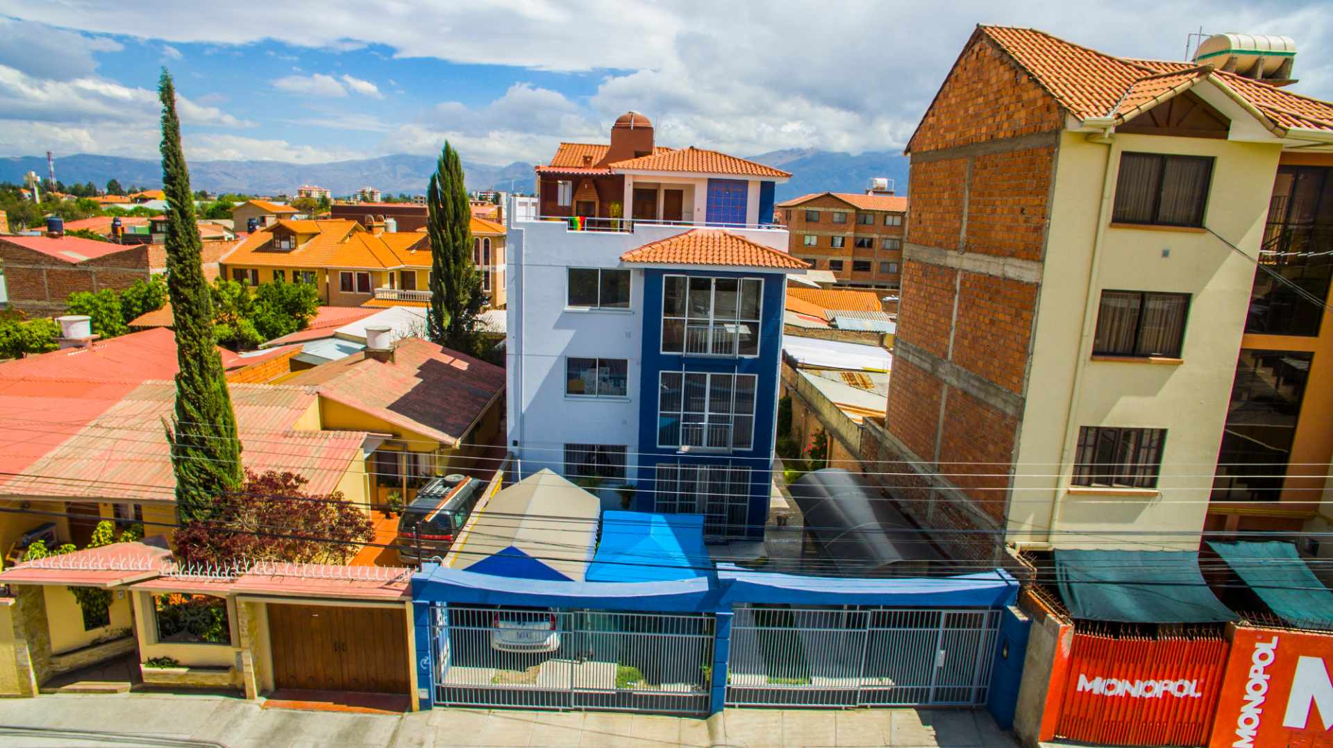 Departamento en Sarco en Cochabamba 4 dormitorios 3 baños 1 parqueos Foto 4