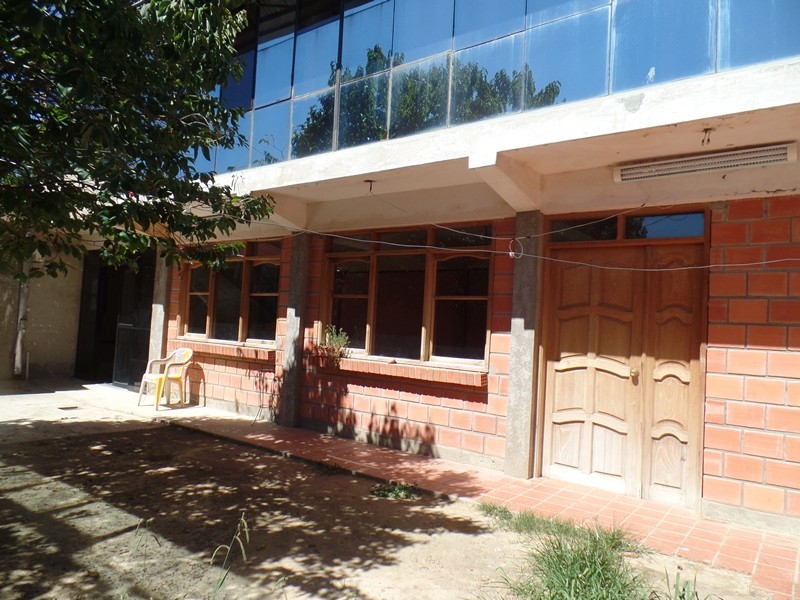 Casa en Moto Mendez en Tarija 3 dormitorios 2 baños 1 parqueos Foto 1
