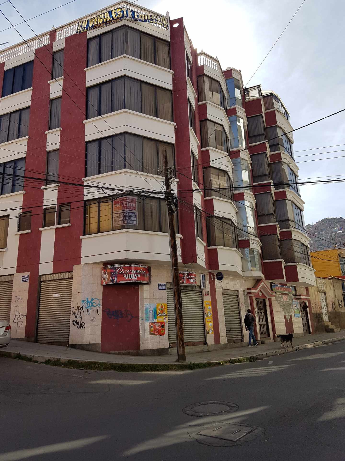 Departamento Villa Fatima a la altura del shopping La cumbre, paralela a la avenida principal. Calle Tnte Cnl Saavedra esq. Felipe Lopez   Foto 17