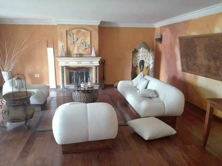 Casa Achumani calle 9 Foto 8