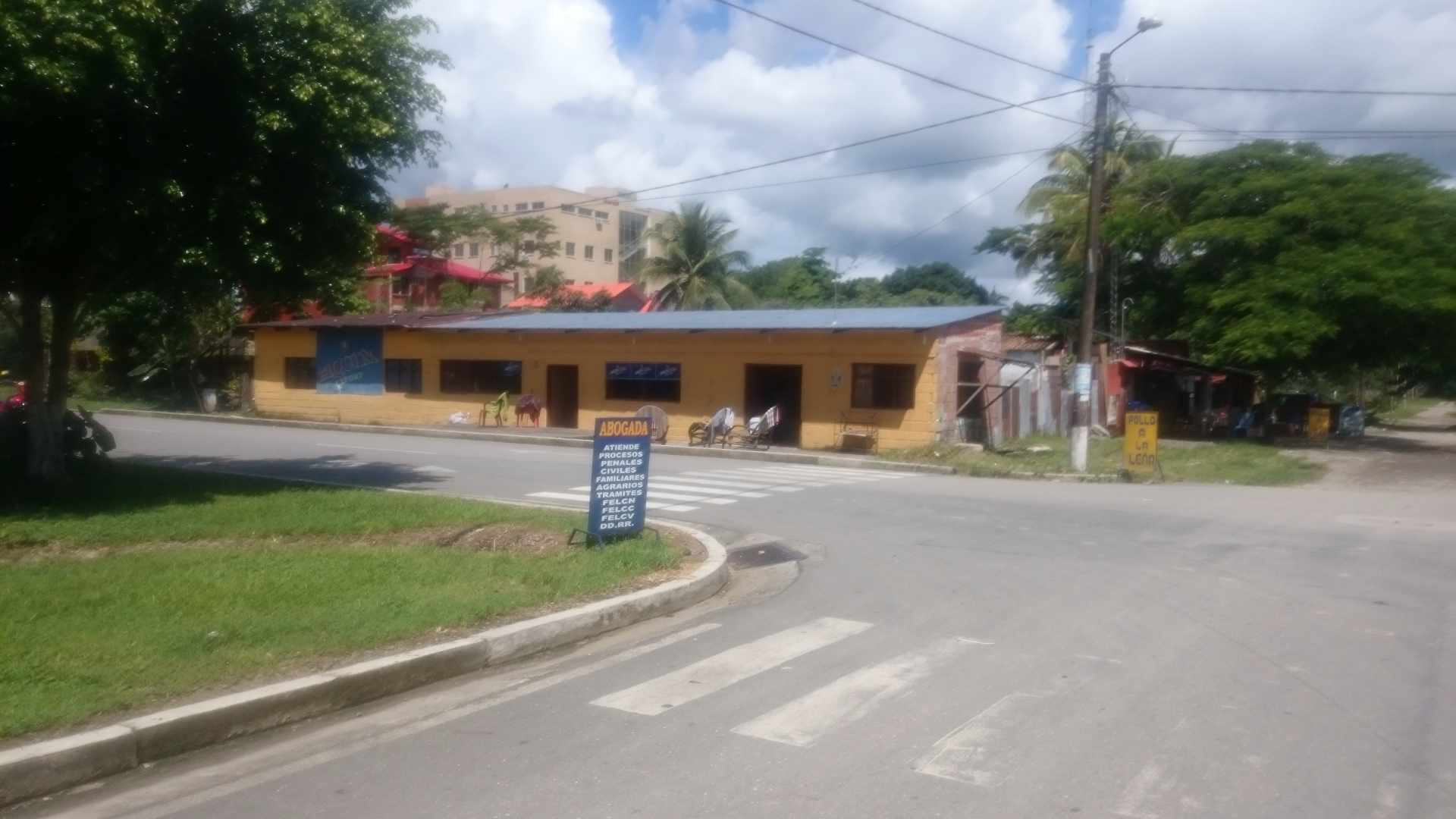 Casa en VentaPlaza principal villa Tunari  2 dormitorios 2 baños 1 parqueos Foto 1