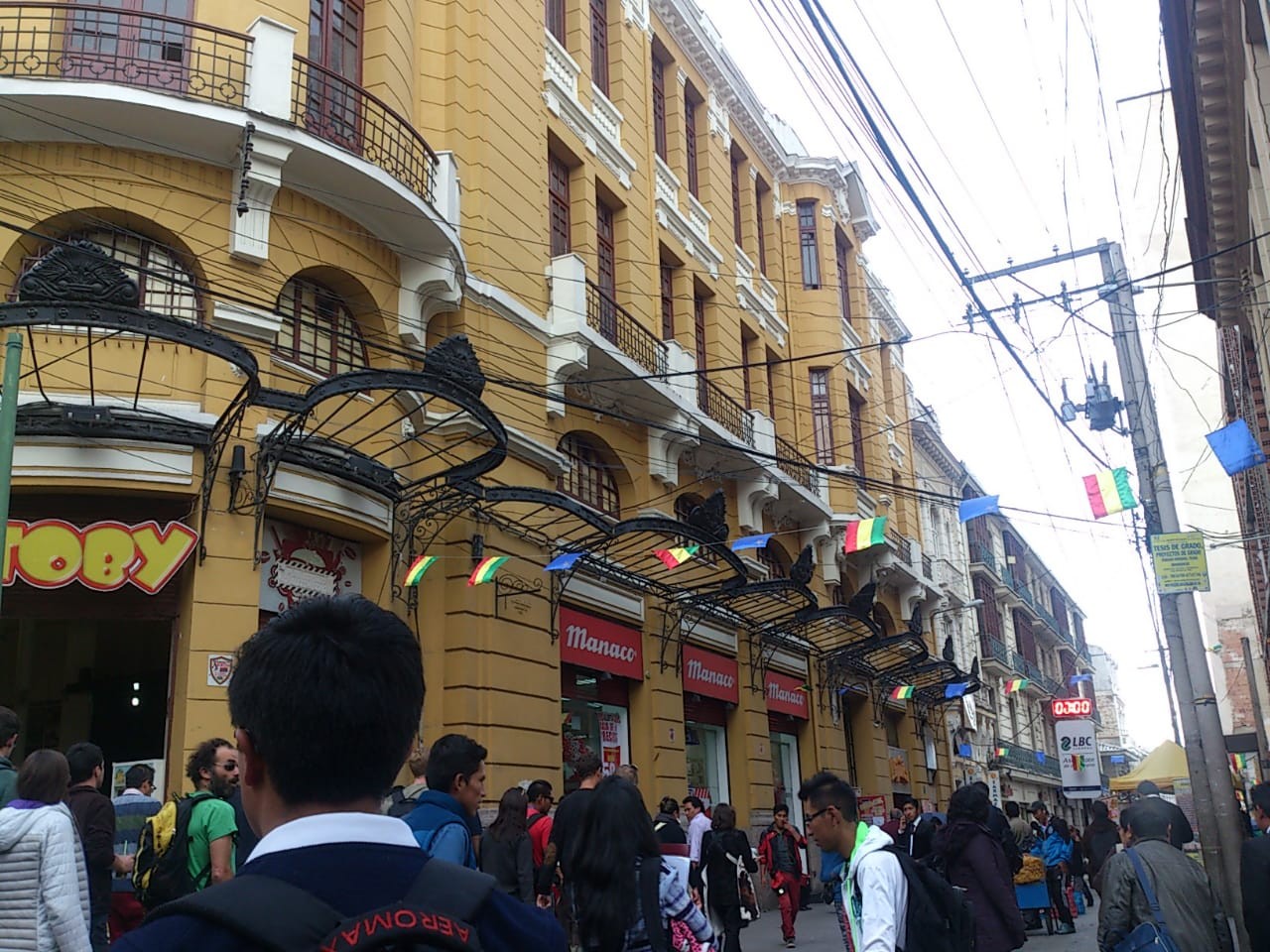Casa Calle Comercio / Genaro Sanjinés Foto 13