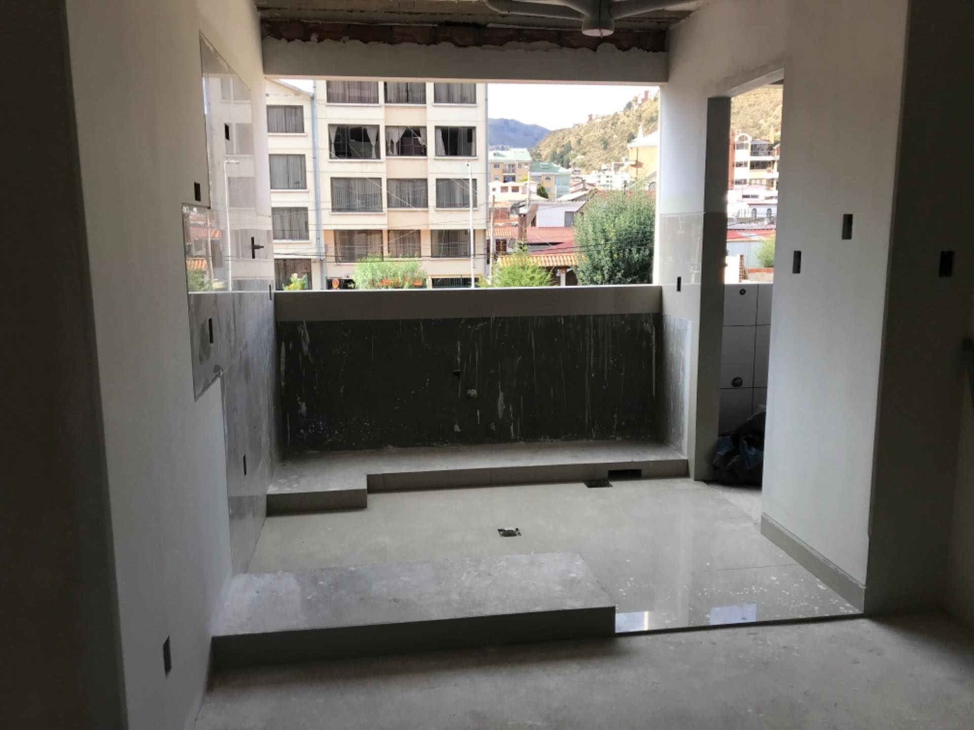 Departamento en Irpavi en La Paz 2 dormitorios 2 baños  Foto 3