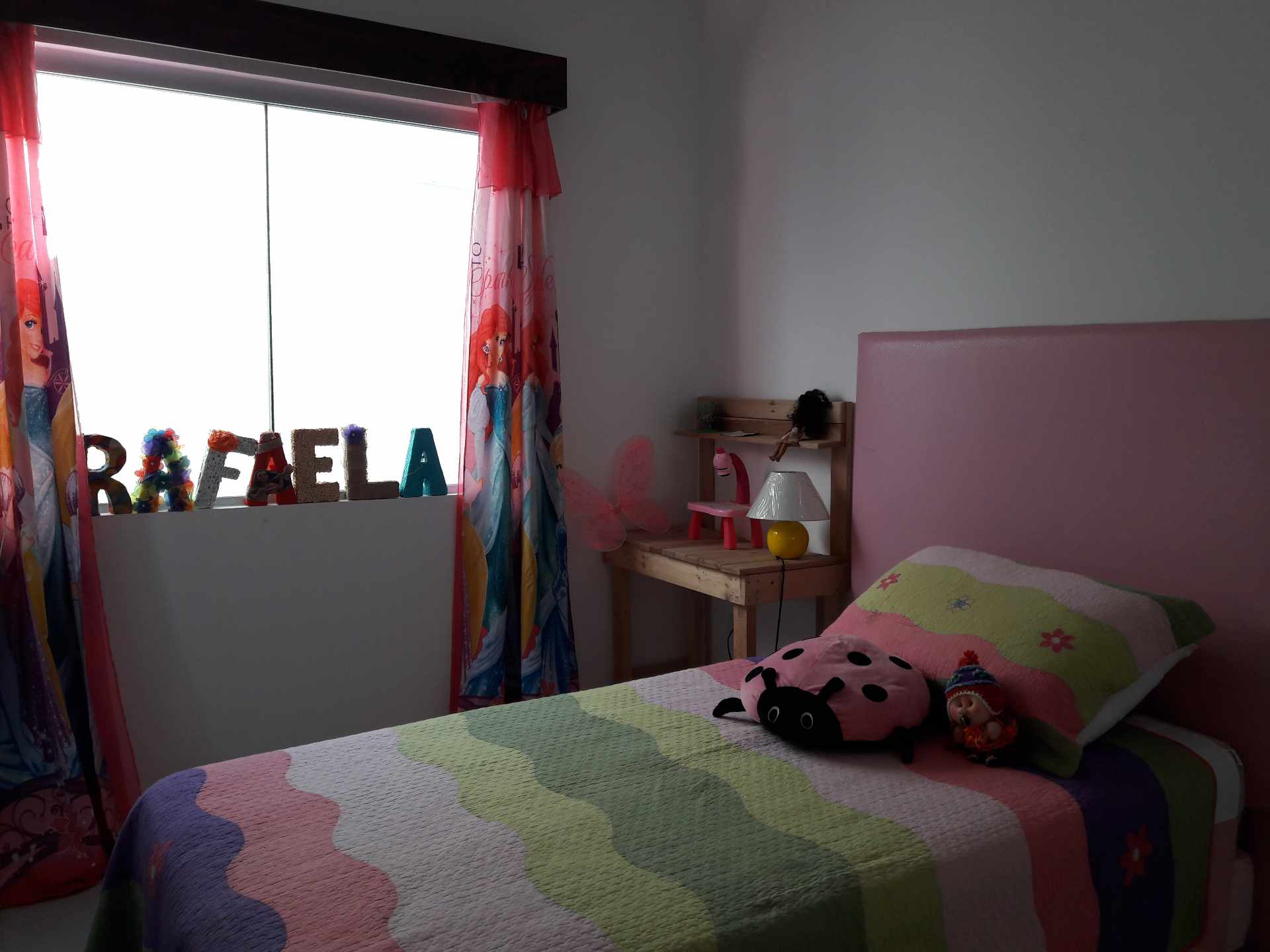 Casa en AlquilerCONDOMINIO SIERRA ALTA 
AV. VIRGEN DE COTOCA 8º ANILLO (2 CUADRAS DE LA AVENIDA) 3 dormitorios 2 baños 2 parqueos Foto 18